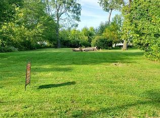 6261 Garden Ct, Warren, MI 48091