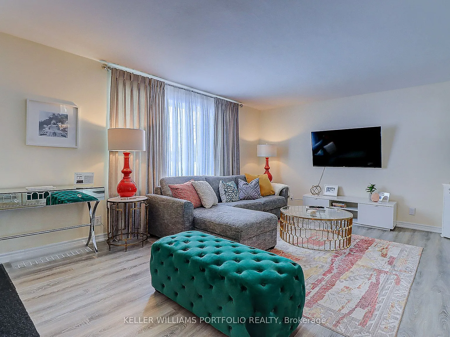 4 bed, $3,900 — Photo 4