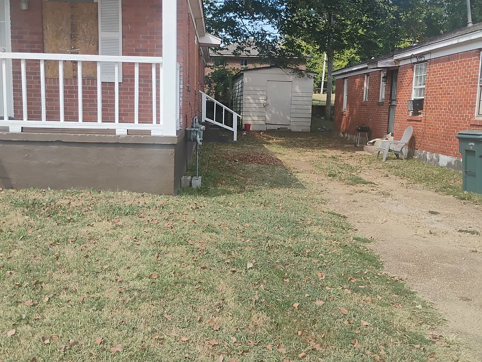 2nd image of 1406 Kerr Ave