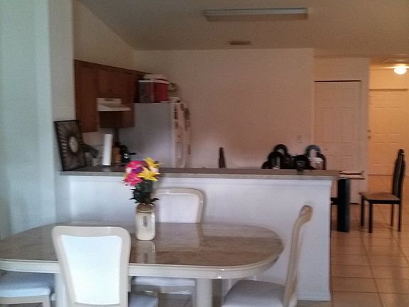 5th image of 874 Eisenhower Blvd