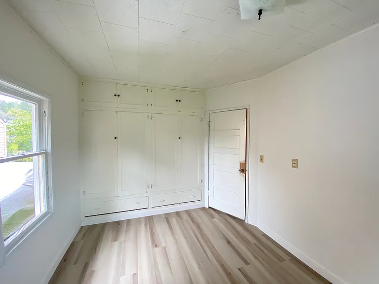 516 S 2nd St — Photo 13