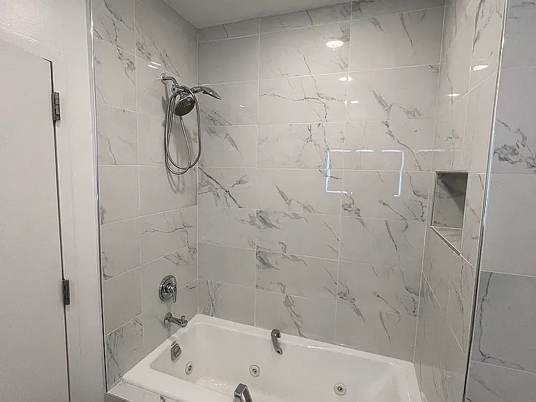 44 W 56th St #4 — Photo 9
