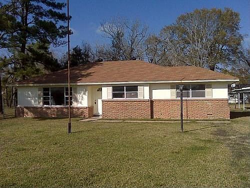 1st image of 2713 Primrose Dr