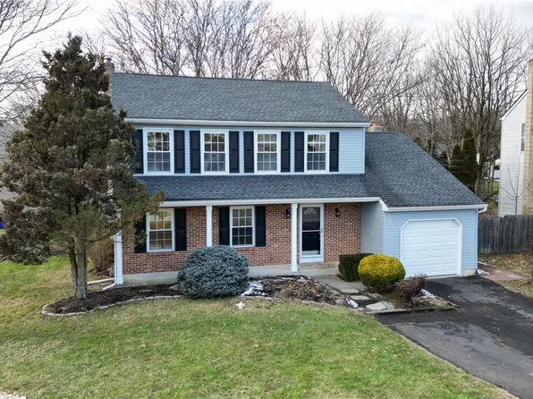 502 Waltham Ln, Perkasie, PA 18944