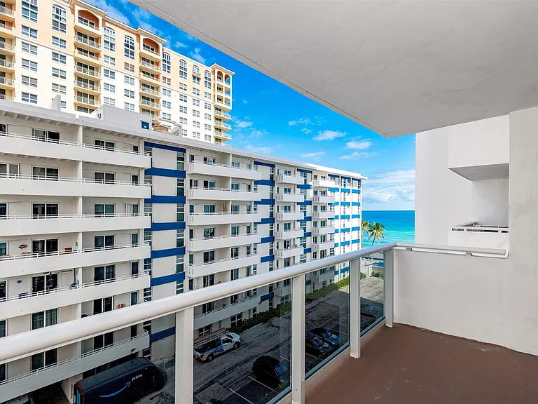 3140 S Ocean Dr #509 — Photo 25