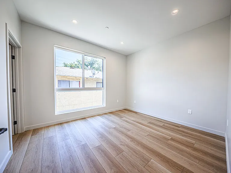 Rare Brand New Luxury Townhomes in Trendy Highland Park — Photo 47