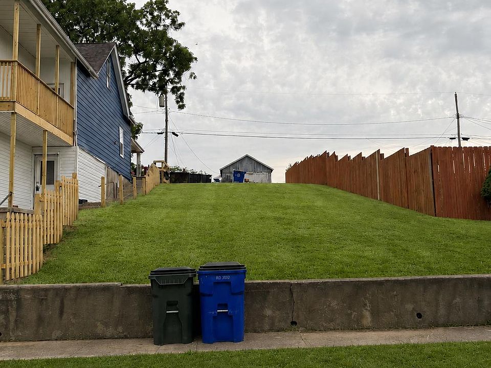 2nd image of 0 Parrish Ave