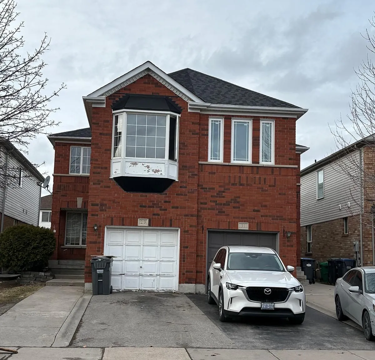 4 bed, $3,300 — Photo 1