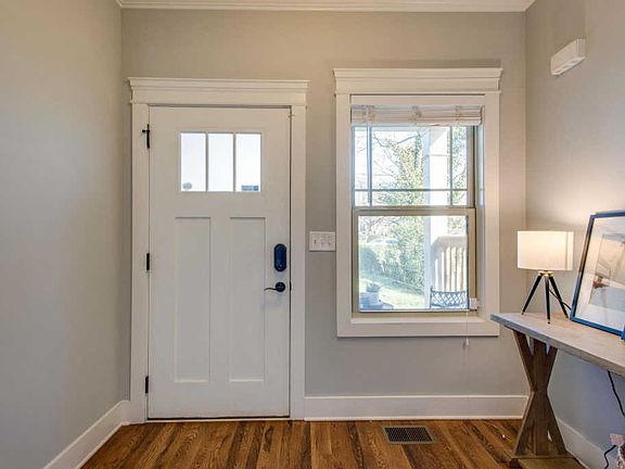 3rd image of 17A Belle Forrest Ave