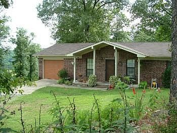 1st image of 161 Lutz Pl
