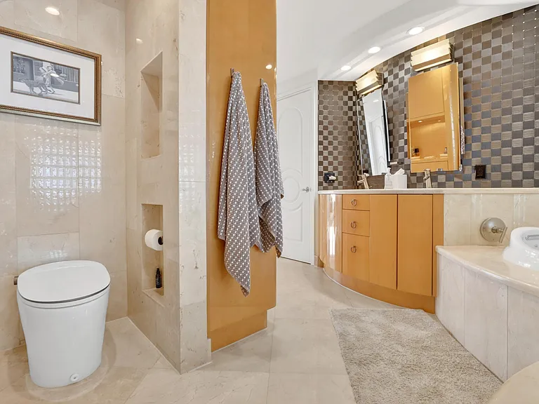 2100 S Ocean Ln #2507 — Photo 14