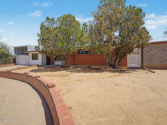 2nd image of 7230 E Pierce Pl