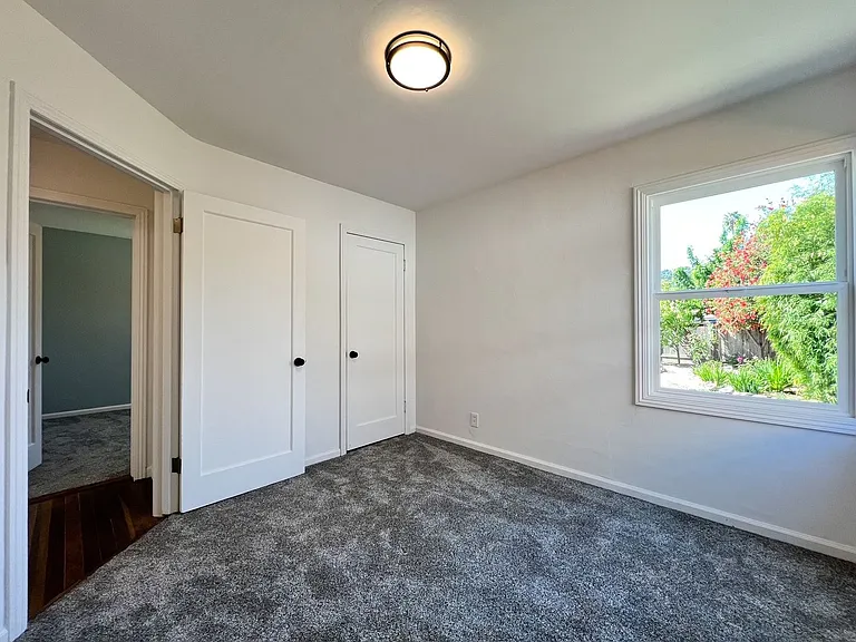 49 Archer Ave — Photo 15