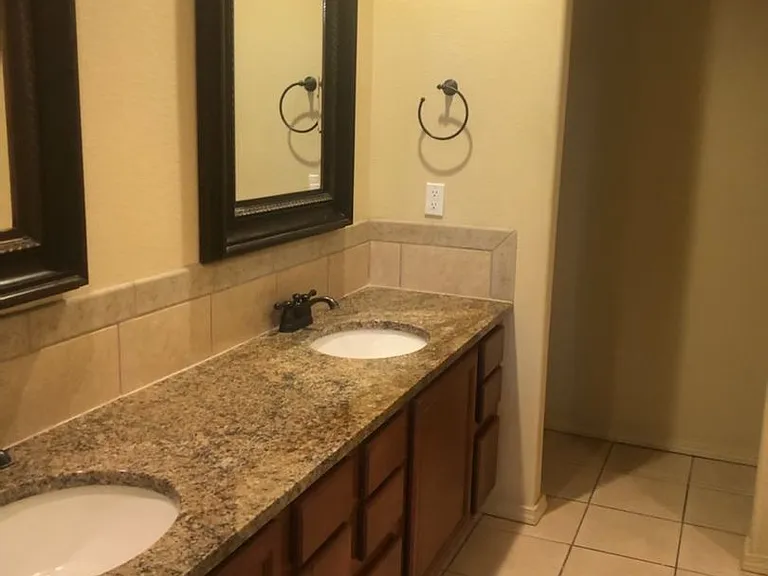 8304 Littlerock Dr — Photo 10