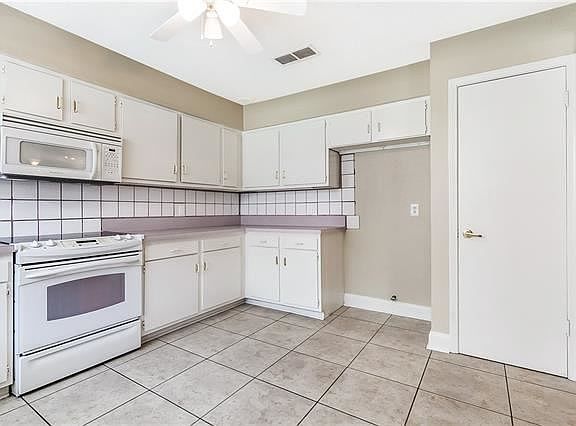 4th image of 428 Yaupon Dr