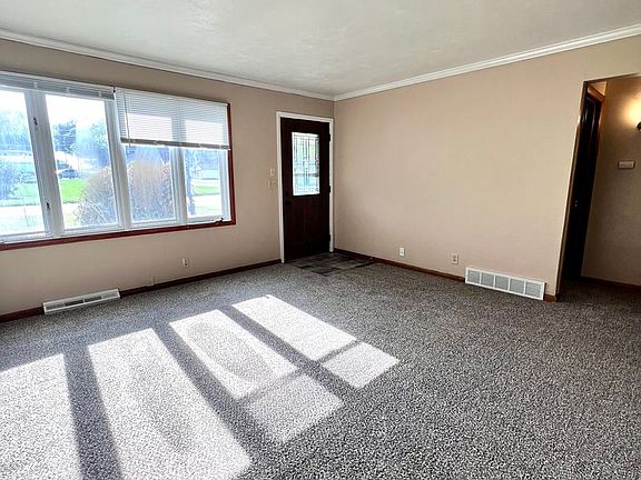 5th image of 2622 S 35th Ave