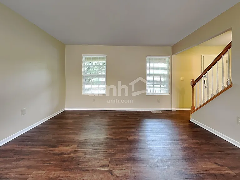 6443 Lantern Way — Photo 6