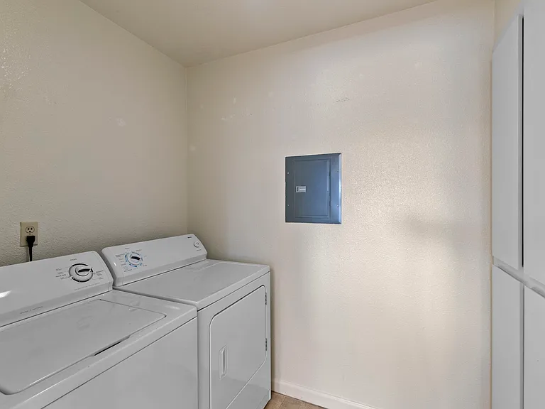 6967 Stagecoach Rd #G — Photo 40