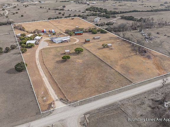 4th image of 1565 County Road 233