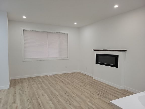 4th image of 86 5th Ave