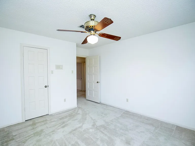 3903 Kiamesha Dr — Photo 29