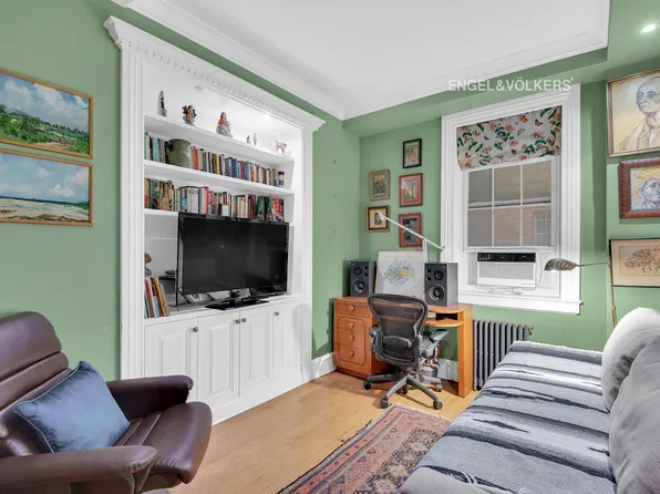 9 East 96th Street image 4 of 8