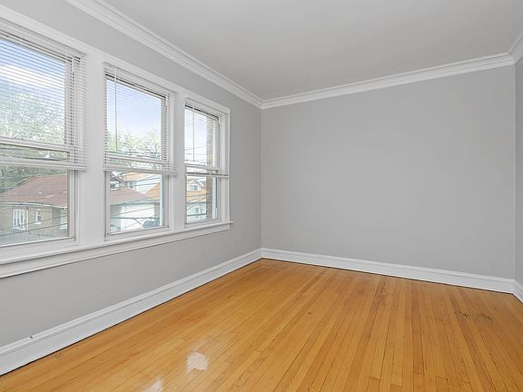 4th image of 8709 S Morgan St #2C