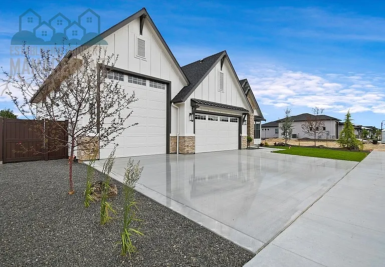 10642 W Lothbury Dr — Photo 18