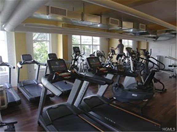 2nd image of 160 Cabrini Blvd APT 86
