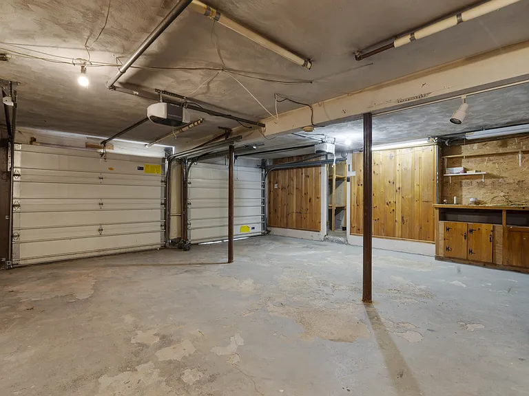 27 Hermon St — Photo 11