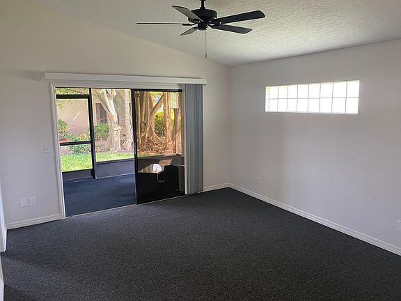 5th image of 524 Oak Mont Pl