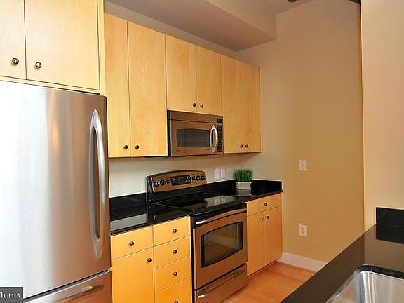 5th image of 520 John Carlyle St Unit 110