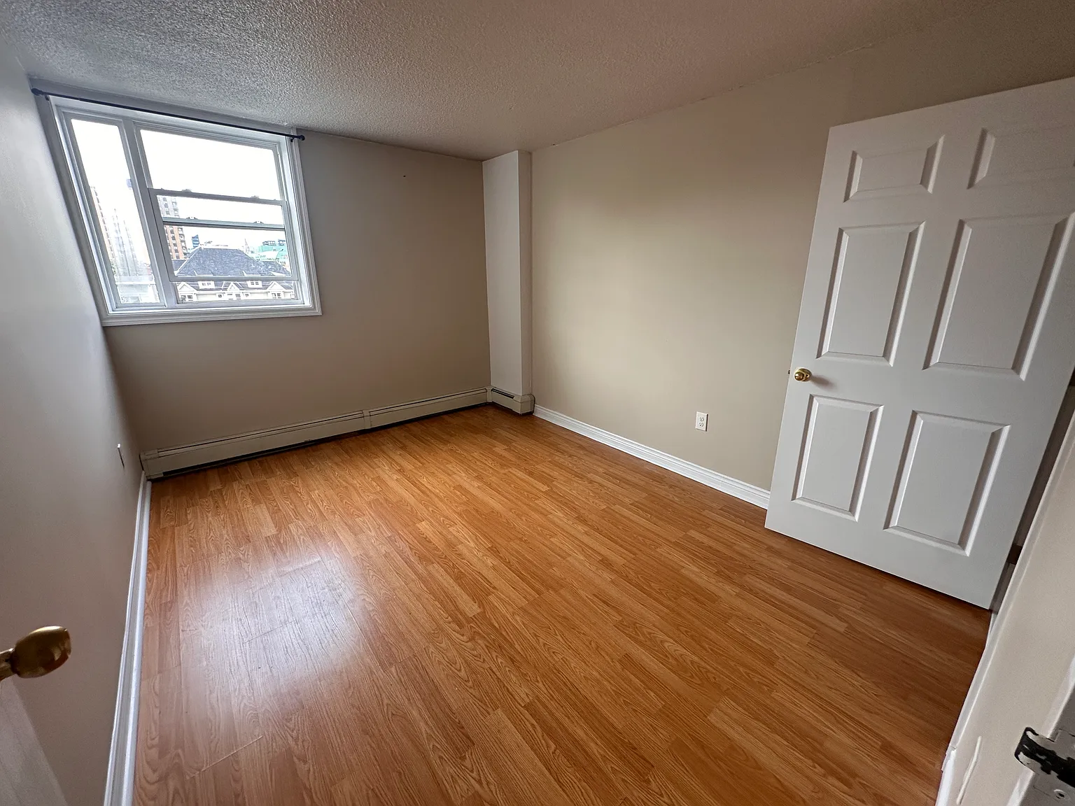 1 bed, 650 sqft, $1,750 — Photo 4