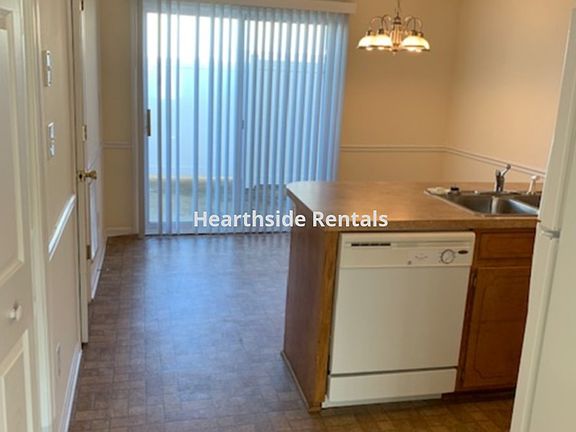3rd image of 2120 E Three Flagstone Ct
