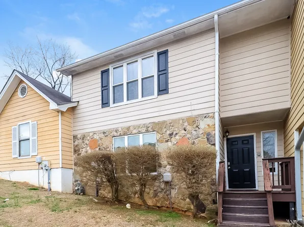 8194 Canyon Forge Dr, Riverdale, GA 30274