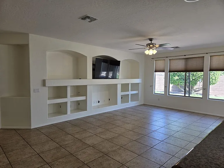 1828 E Beverly Rd — Photo 6