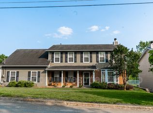 1000 Harbour Shore Dr, Knoxville, TN 37934