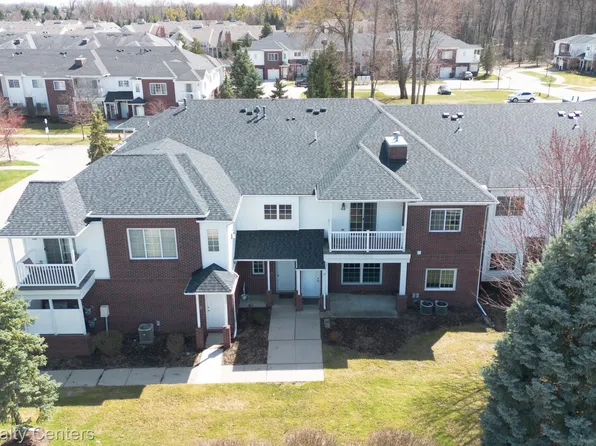 5499 Twin Oaks Dr, Sterling Heights, MI 48314