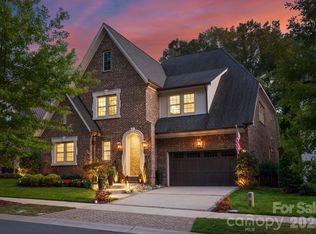 4611 Harper Ct, Charlotte, NC 28210