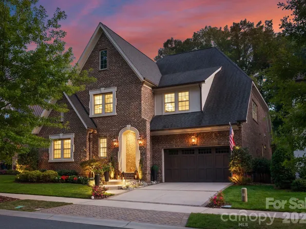 4611 Harper Ct, Charlotte, NC 28210