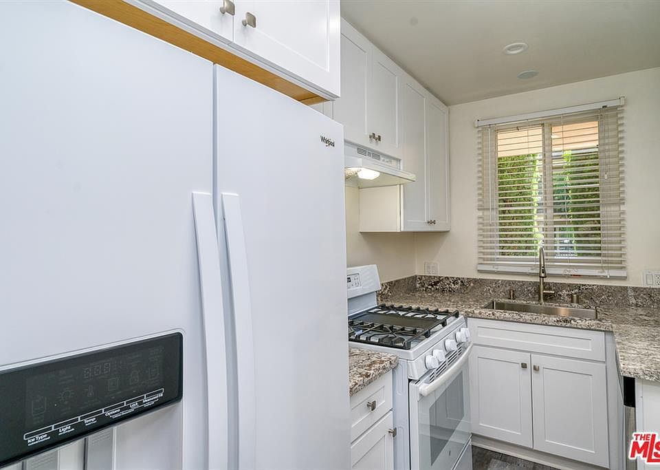 1st image of 415 Saint Francis St #64