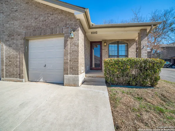 8502 SIR GALAHAD, San Antonio, TX 78240