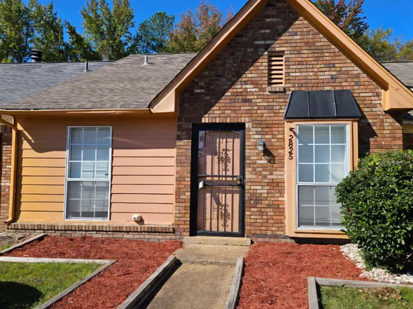 2825 W Hickory Blf, Memphis, TN 38128