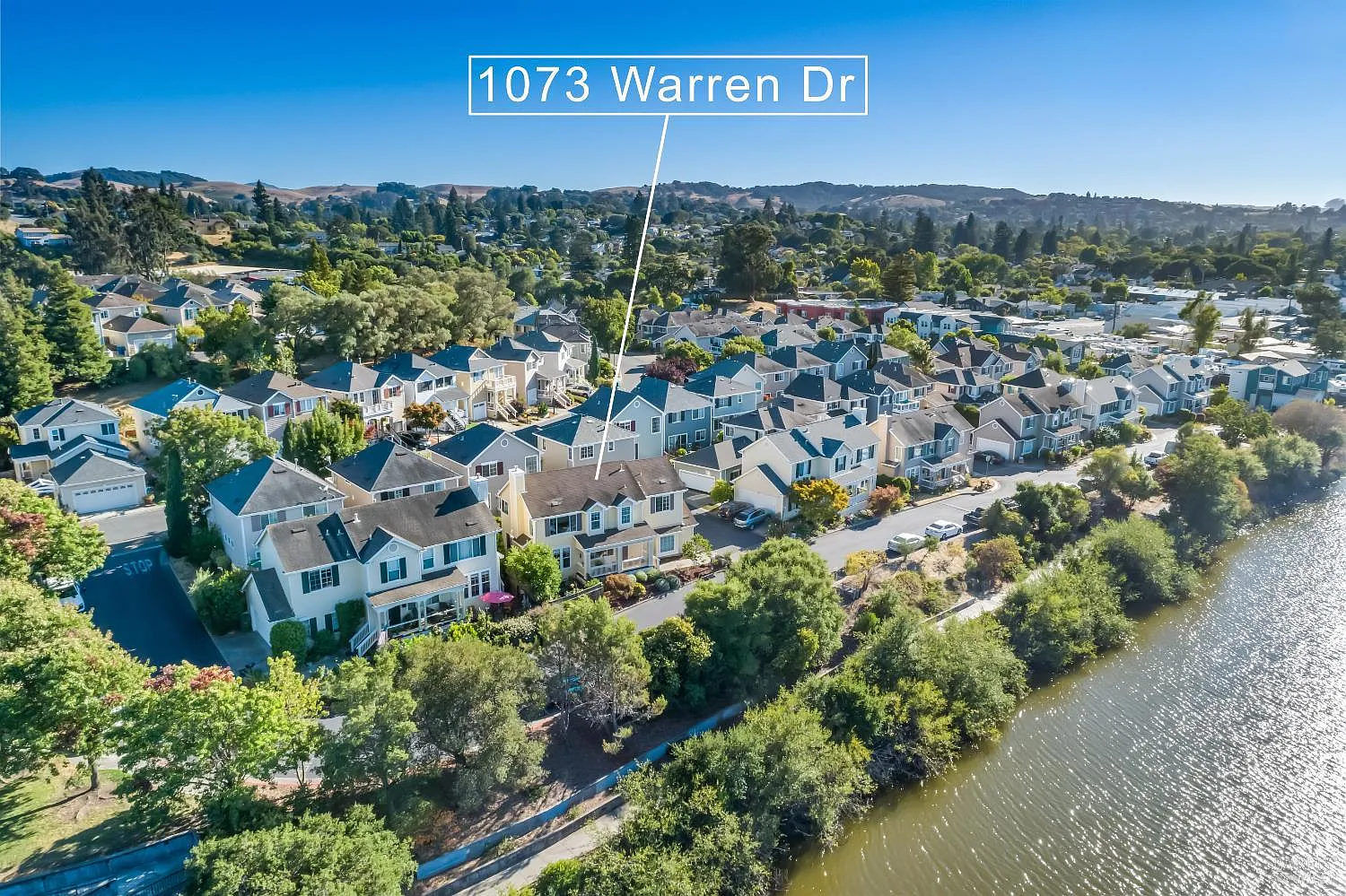 1073 Warren Drive - Photo 2