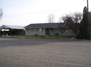 692 15th St, Vale, OR 97918