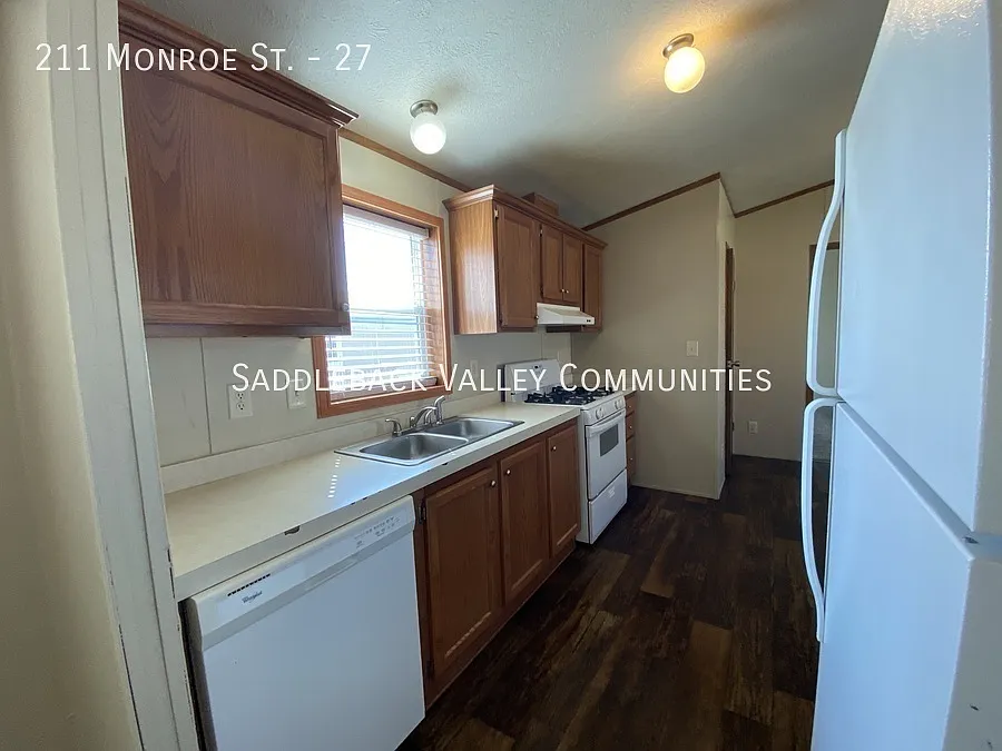 211 Monroe St #27