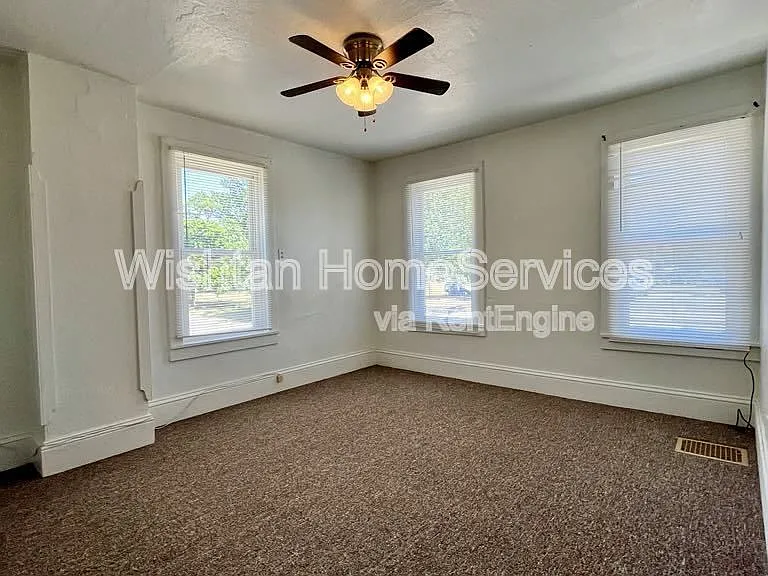 322 S Madison St #2 — Photo 5