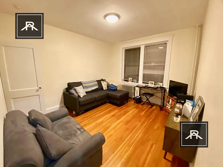 183-7 Chestnut Hill Ave — Photo 12
