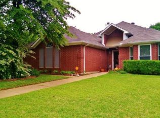 7609 Arbor Ridge Ct, Fort Worth, TX 76112