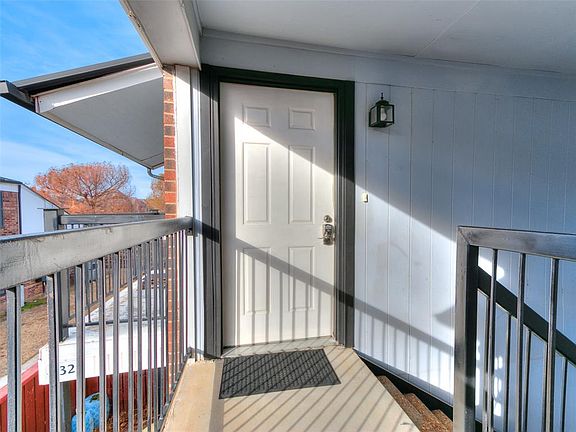 2nd image of 3003 River Oaks Dr APT 232